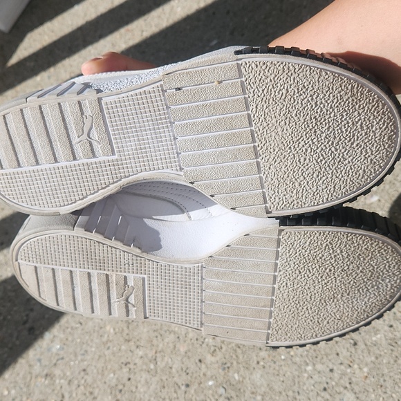 Puma Suede and leather sneakers sz 7 - Picture 5 of 8